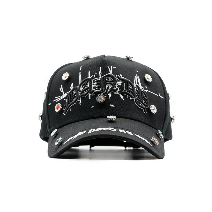 vista frontal de la gorra dandy hats x lil baby bling